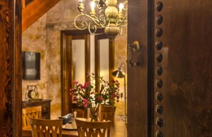 Interior detail - Luxury Villa Archontariki (Kissamos)