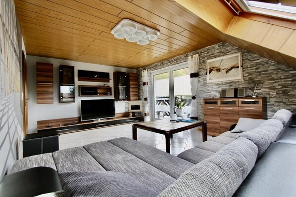 Smart TV, fireplace, DVD player, music library - DREAM HOLIDAY APARTMENT_Unforgettable memories - Your dream vacation is here! (Balve)