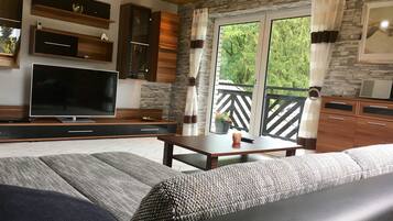 Smart-TV, Kamin, DVD-Player, Musikbibliothek