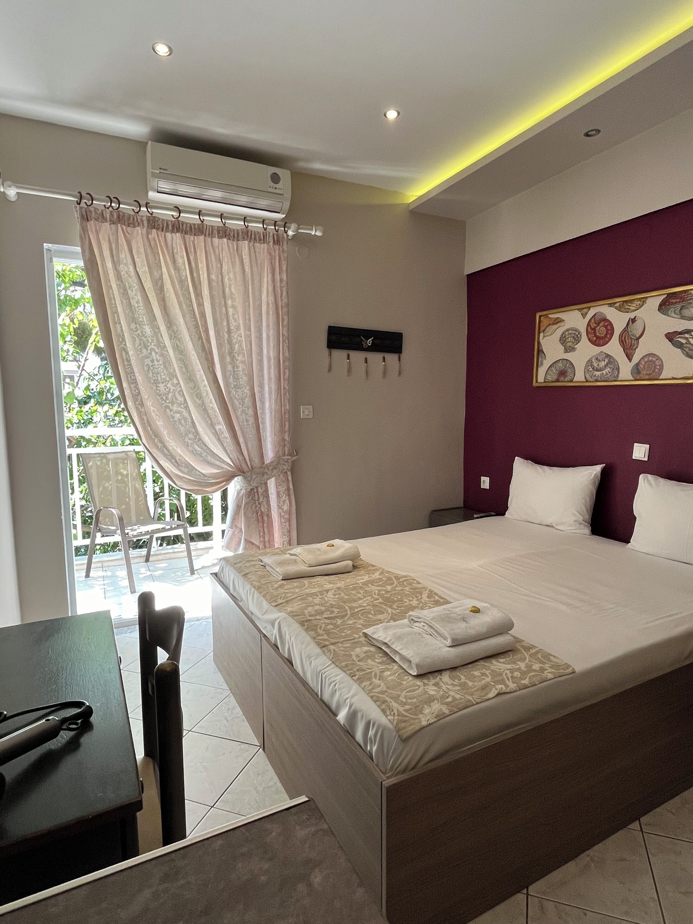 Habitación básica doble | Sábanas de algodón egipcio y ropa de cama de alta calidad