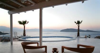 Luxury Cycladian Style Villa