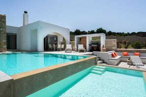 Seasonal outdoor pool - Panoramic Seaview Villas (Rethymno)