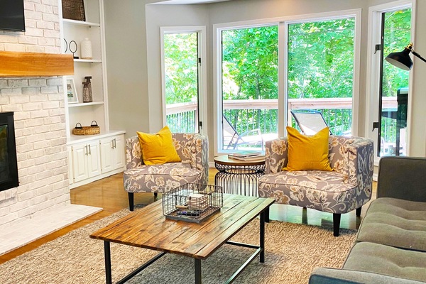 Televisor intel·ligent, llar de foc i videojocs