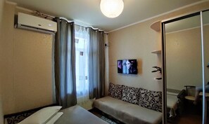 標準開放式客房, 多張床, 非吸煙房, 庭園景觀 (31) | 獨特裝潢、布置獨特、書桌、筆電工作空間