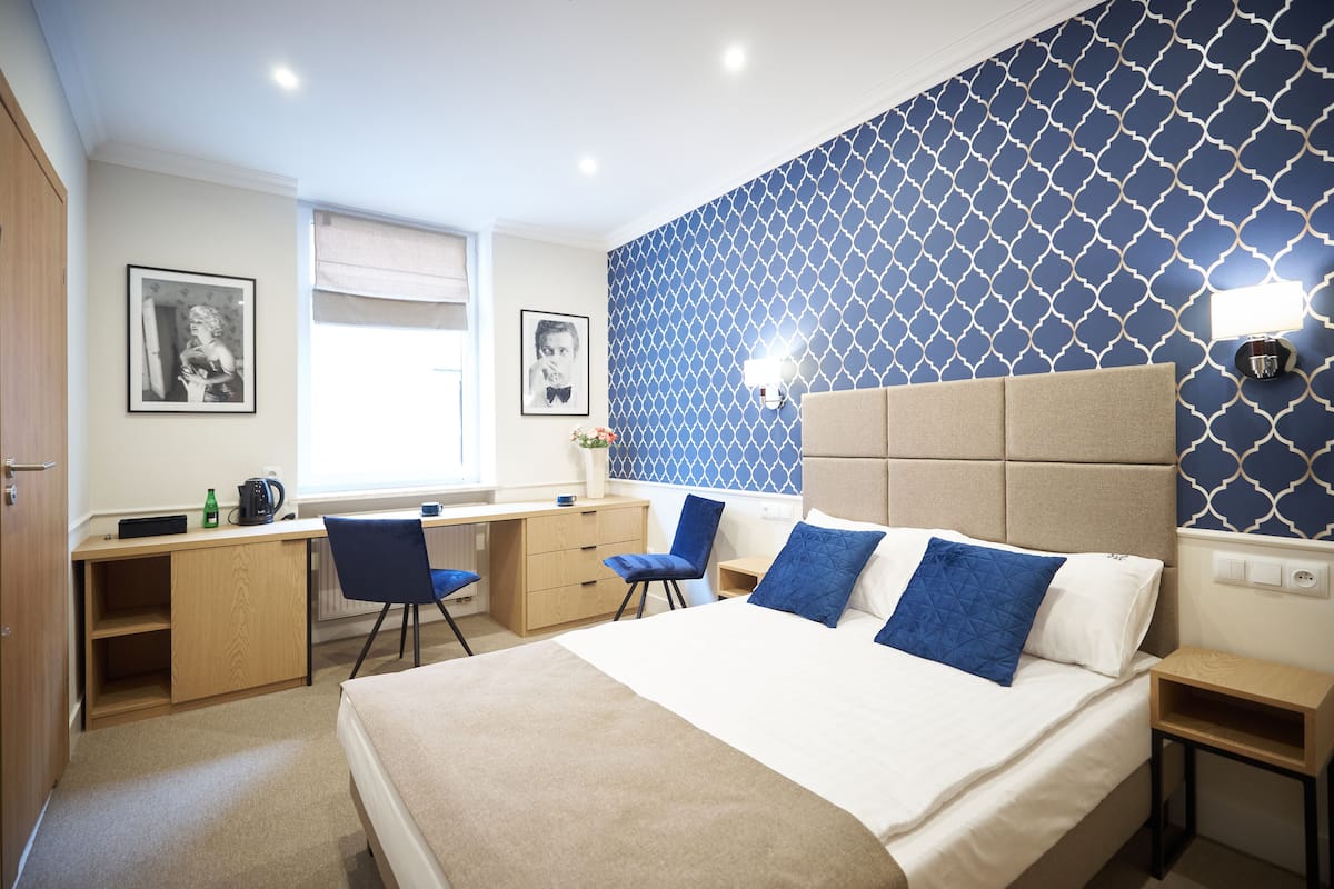 Standard Room | Free WiFi, bed sheets