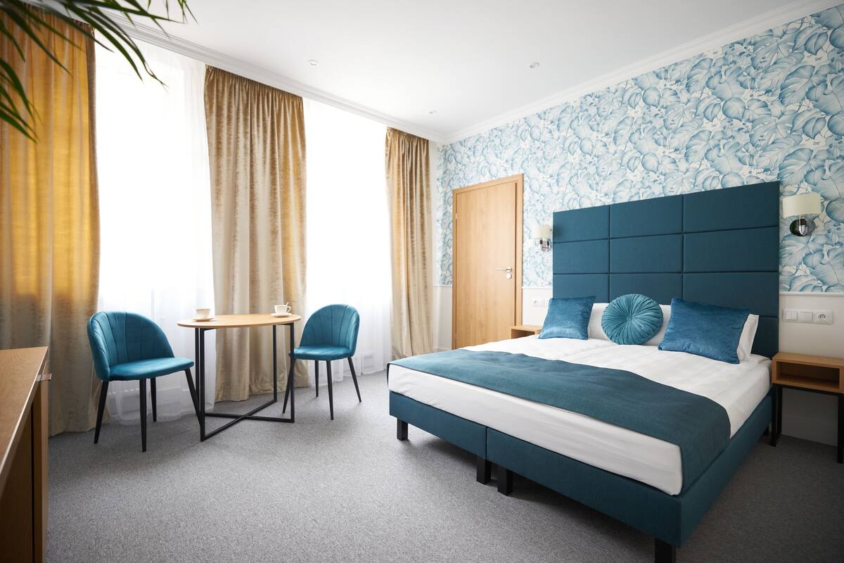 Standard Room | WiFi (free), bed sheets