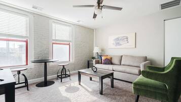 Televisio, työhuone