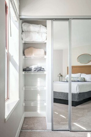 1 bedroom, iron/ironing board, WiFi, bed sheets