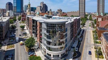 Mass Ave offers tons of dining and retail options at your doorstep