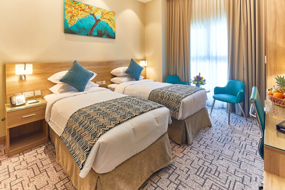 Luxe beddengoed, donzen dekbedden, een kluis op de kamer