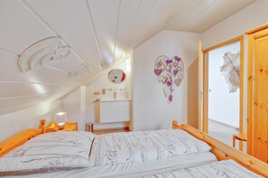 4 habitaciones, cuna de viaje, wifi gratis y ropa de cama 