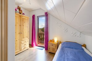 4 habitaciones, cuna de viaje, wifi gratis y ropa de cama 
