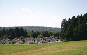 Exterior - Vacation home near Viola (own sauna, 50''-TV, WLAN) in the forest, by the lake (Kirchheim)
