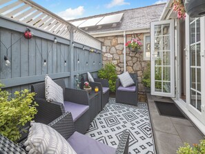 Terrace/patio - 2 bedroom accommodation in Cefn, near St Asaph (Cefn, near St Asaph)
