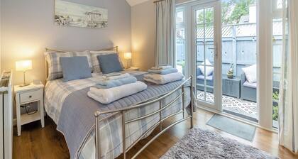 2 bedroom accommodation in Cefn, near St Asaph