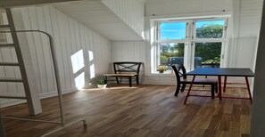 Standard Single Room | Living room - Oslo International Designers Space (Oslo)