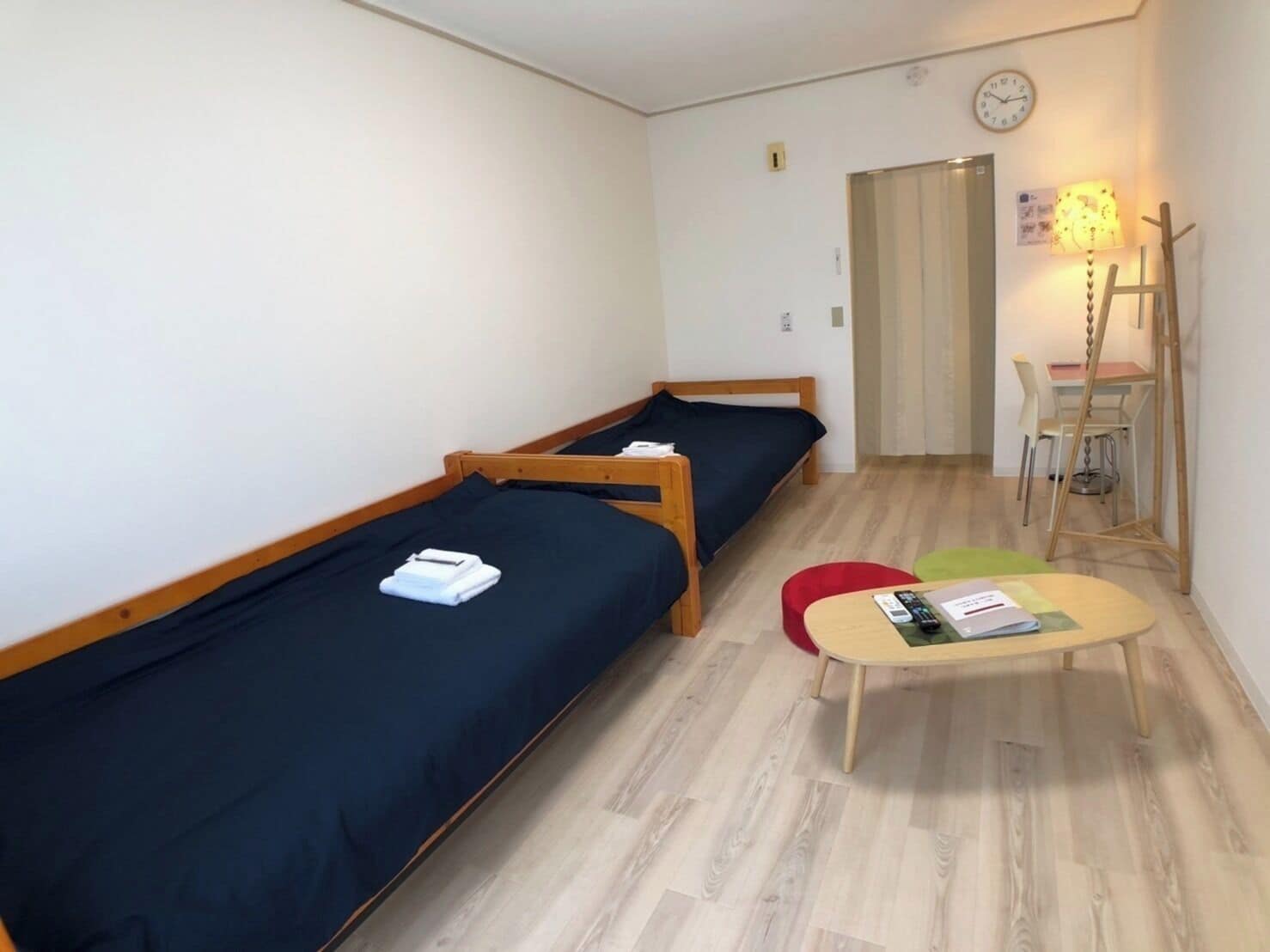 1 bedroom, desk, free WiFi, bed sheets