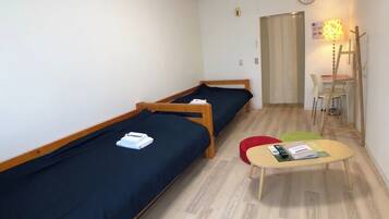 1 bedroom, desk, free WiFi, bed sheets