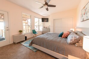 4 bedrooms, desk, iron/ironing board, travel crib