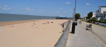 Accommodation 15 min from the beach