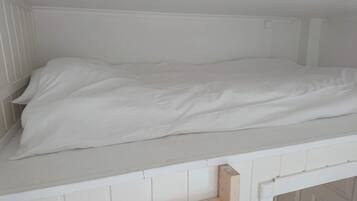 Comfort Apartment, 3 Bedrooms | 3 bedrooms, individually furnished, desk, laptop workspace