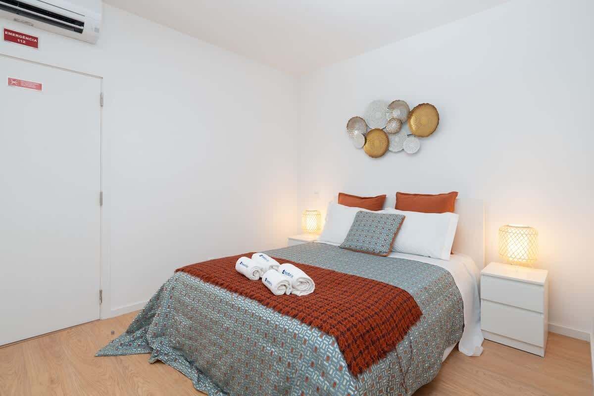 1 chambre, fer et planche à repasser, Wi-Fi, literie fournie