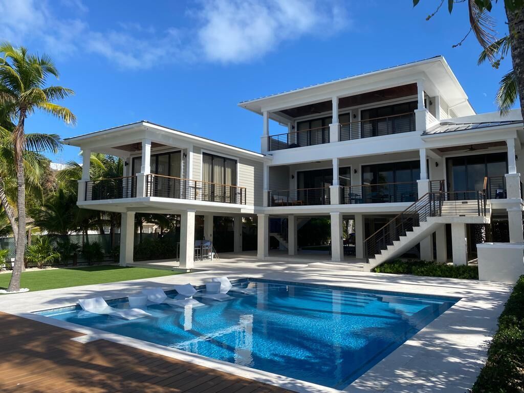 Your Exclusive Slice of Paradise - where luxury meets tranquility!