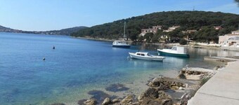 Apartment Surya                        .