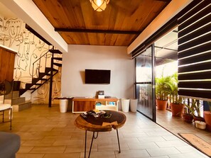 Design Loft | Living area | 32-inch Smart TV with cable channels, TV, Netflix - Casa Maria Malecon (Puerto Vallarta)