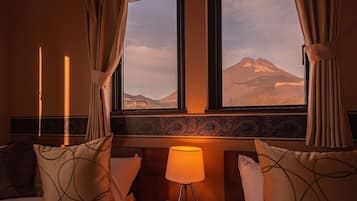 3 habitaciones, escritorio, wifi gratis y ropa de cama