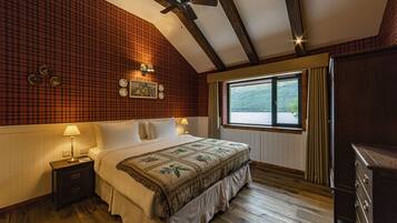 Tartan & Timber | Down duvets, pillow-top beds, in-room safe, individually decorated