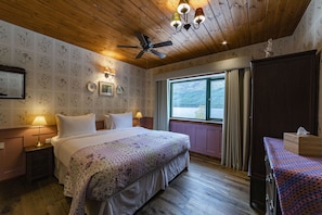 Heather & Thistle | Daunenbettdecken, Pillowtop-Betten, Zimmersafe, individuell dekoriert
