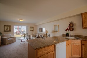 Condo, Multiple Beds, Private Pool | Private kitchen | Fridge, microwave, stovetop, dishwasher - Oak Shores 93 (Biloxi)
