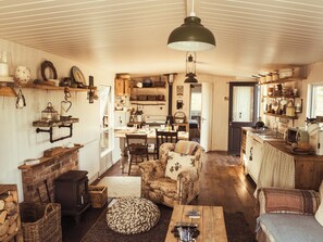 Interior - 2 bedroom accommodation in Mochdre, near Newtown (Mochdre, near Newtown)