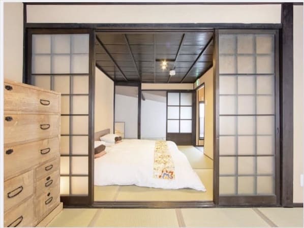 1 bedroom, desk, iron/ironing board, free WiFi