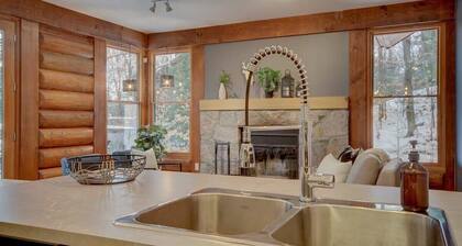 Chalet Refuge 114 - Cozy Spa Escape