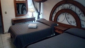 Unclassified image, 3 of 18, button - Hotel la casita (San Miguel de Allende)