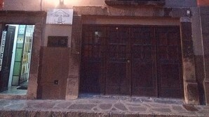 Unclassified image, 2 of 18, button - Hotel la casita (San Miguel de Allende)