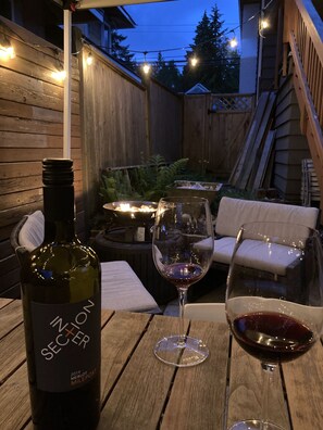 Property grounds - Great Family Home in Lynn Valley (North Vancouver)