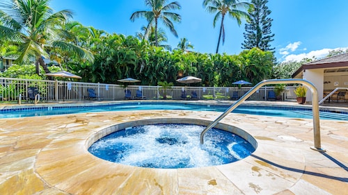 Castle at Maui Banyan