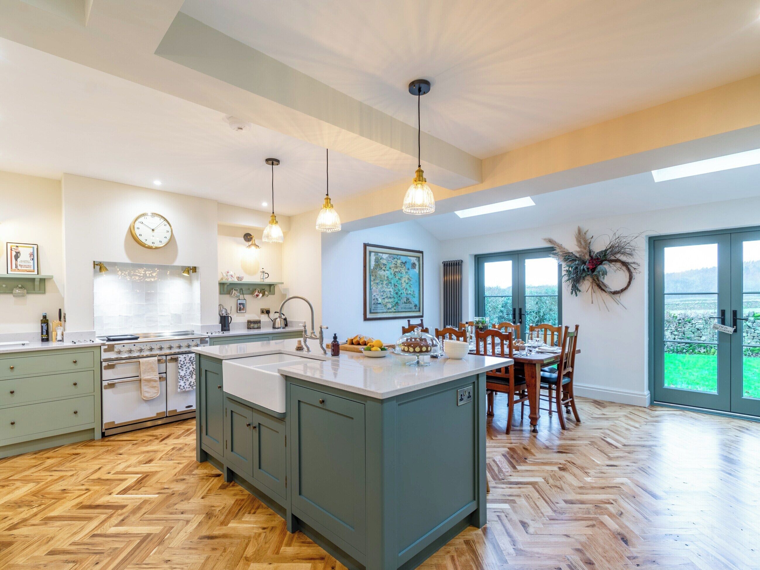 Oven, dishwasher, high chair, freezer