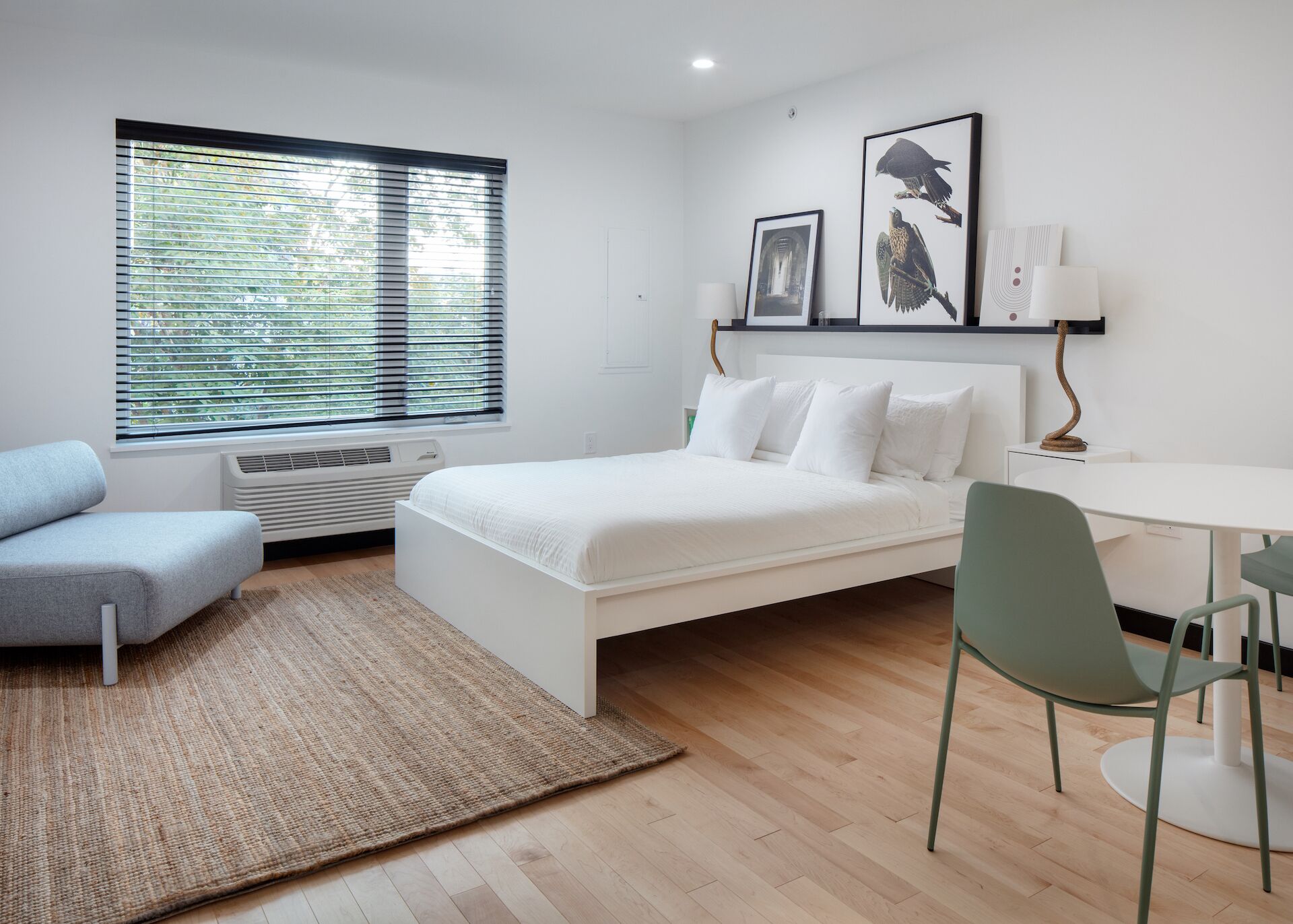 Classic Room, 1 Queen Bed (Self Check-in with Virtual Front Desk)