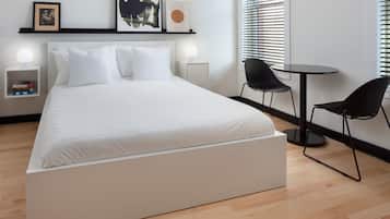 1 habitación, decoración personalizada y muebles diferentes