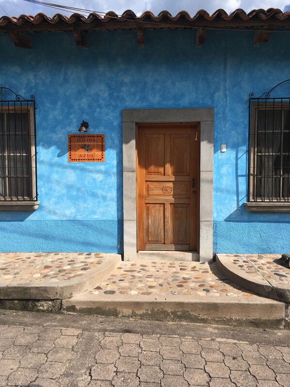 Fachada da propriedade