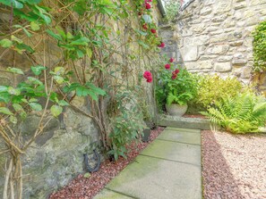 Property grounds - 1 bedroom accommodation in Alnwick (Alnwick)