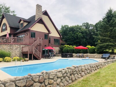 Inviting family retreat with a seasonal saltwater pool, gymnasium and privacy