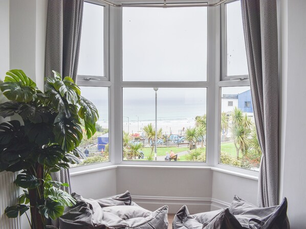 Interior - 3 bedroom accommodation in Newquay (Newquay)