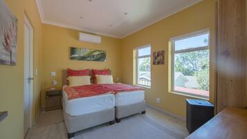 1 bedroom, in-room safe, iron/ironing board, WiFi