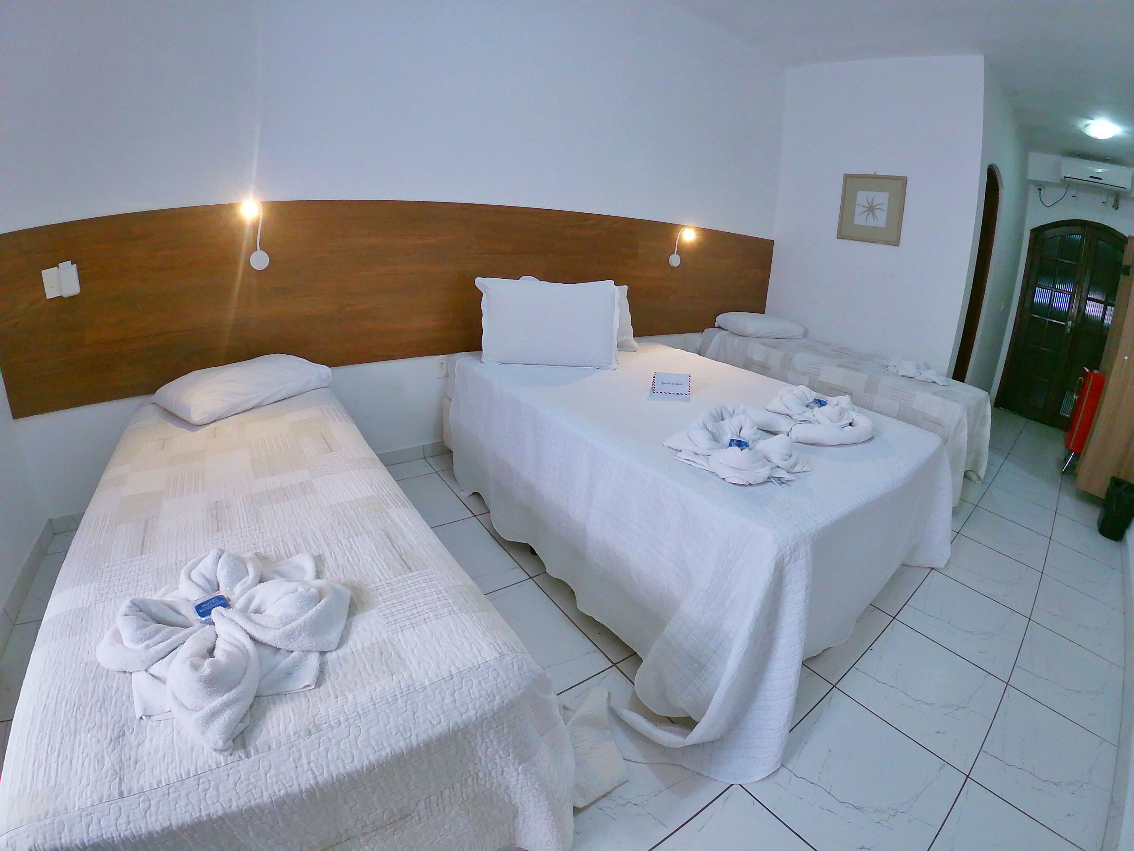 standard suite | 1 bedroom, minibar, desk, bed sheets