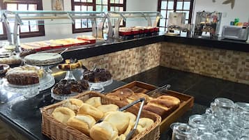 Petit déjeuner buffet compris tous les jours